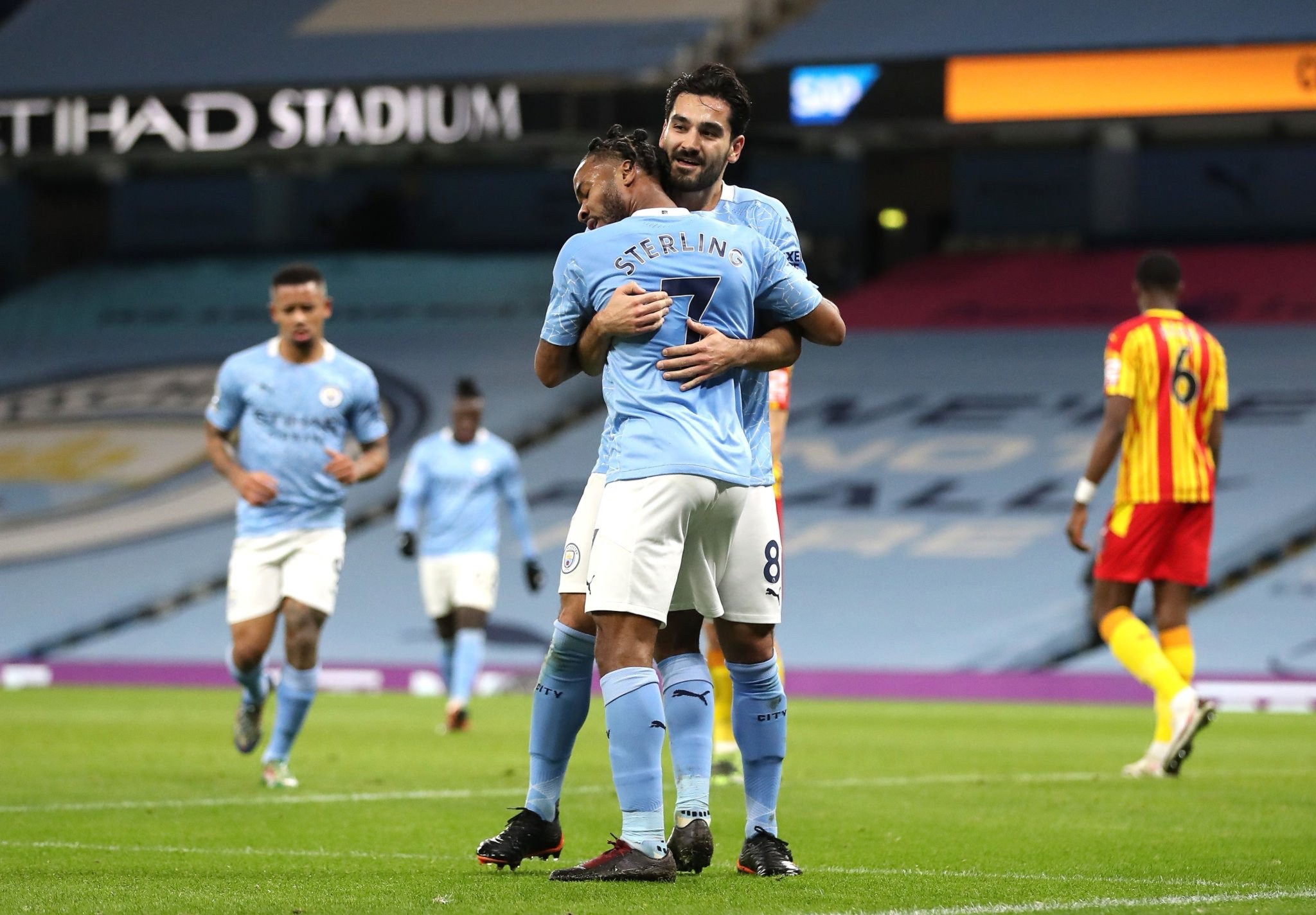 送出两次助攻，拉什福德赛后晒比赛照：重要的三分.